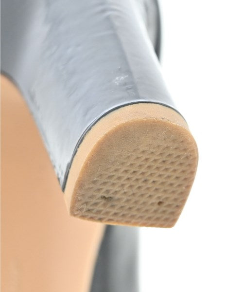 Salvatore Ferragamo รองเท้าส้นสูง