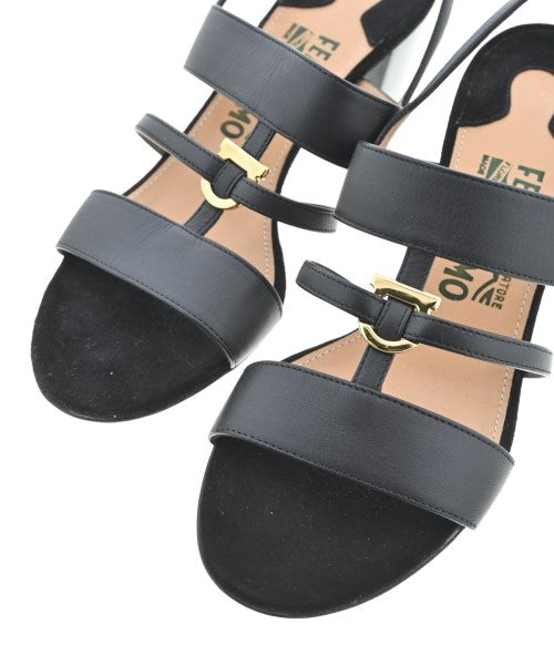 Salvatore Ferragamo รองเท้าแตะ