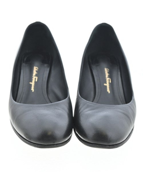 Salvatore Ferragamo รองเท้าส้นสูง