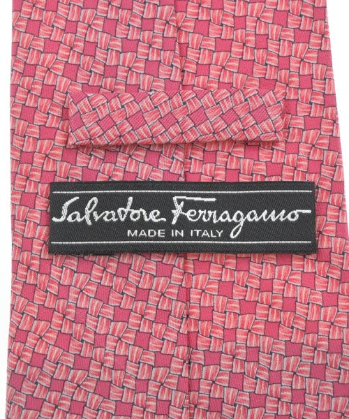 Salvatore Ferragamo เนคไท