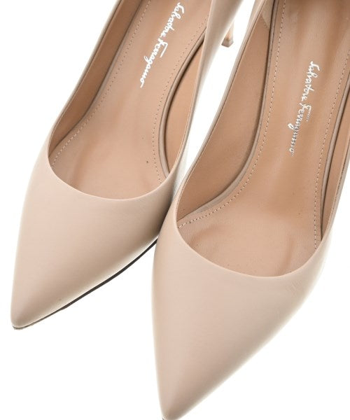 Salvatore Ferragamo รองเท้าส้นสูง