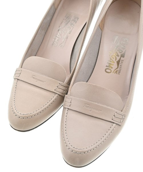 Salvatore Ferragamo รองเท้าส้นสูง