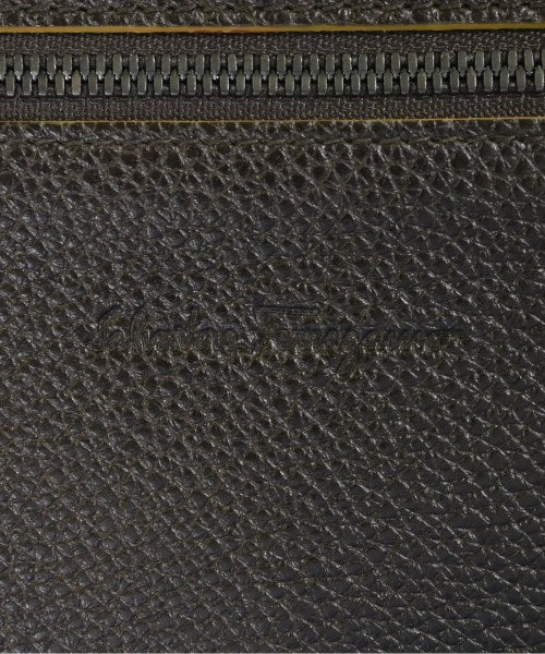 Salvatore Ferragamo คลัตช์