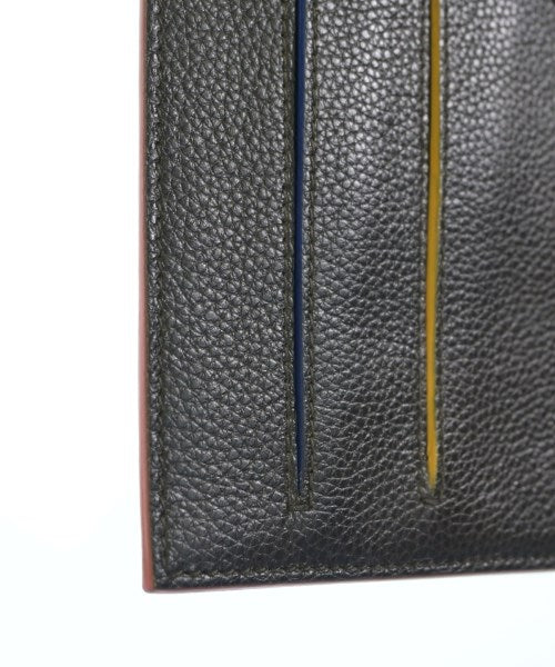 Salvatore Ferragamo คลัตช์