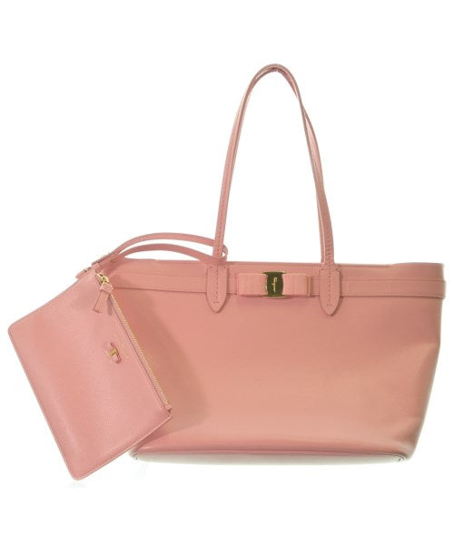 Salvatore Ferragamo กระเป๋าถือขนาดใหญ่