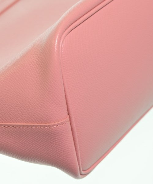 Salvatore Ferragamo กระเป๋าถือขนาดใหญ่