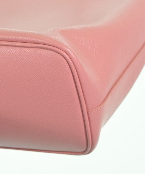 Salvatore Ferragamo กระเป๋าถือขนาดใหญ่