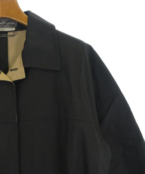 Salvatore Ferragamo เสื้อโค้ท