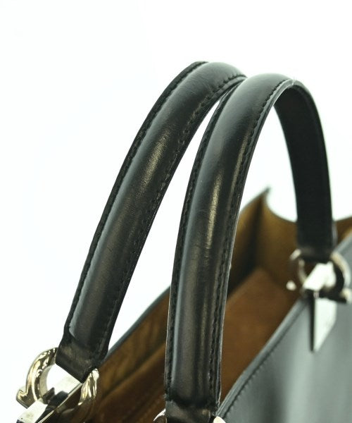Salvatore Ferragamo กระเป๋าถือ