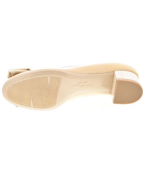 Salvatore Ferragamo รองเท้าส้นสูง