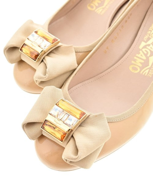 Salvatore Ferragamo รองเท้าส้นสูง