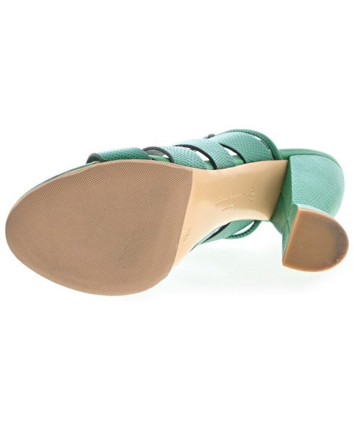 Salvatore Ferragamo รองเท้าแตะ
