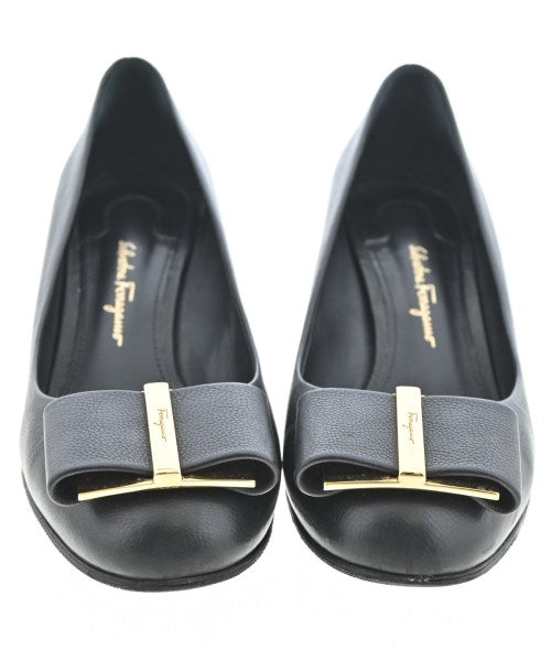 Salvatore Ferragamo รองเท้าส้นสูง