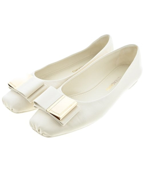 Salvatore Ferragamo รองเท้าส้นสูง