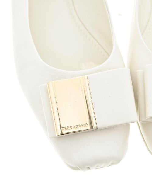 Salvatore Ferragamo รองเท้าส้นสูง