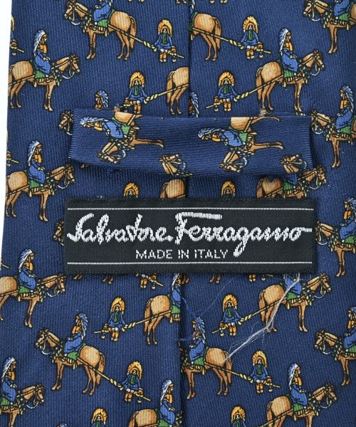 Salvatore Ferragamo เนคไท