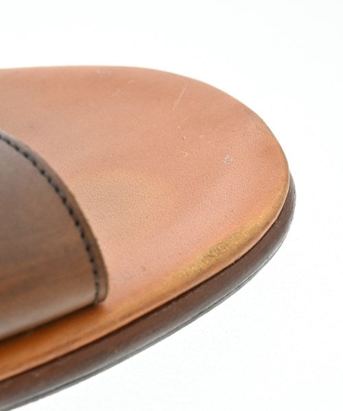 Tricker's รองเท้าแตะ