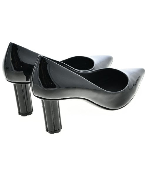 Salvatore Ferragamo รองเท้าส้นสูง