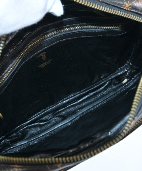 TRUSSARDI กระเป๋าสะพาย