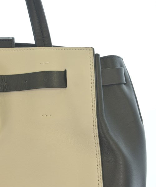 TRUSSARDI กระเป๋าถือขนาดใหญ่