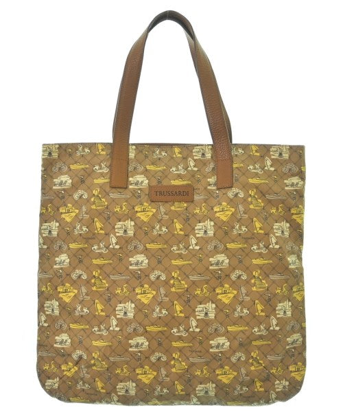 TRUSSARDI กระเป๋าถือขนาดใหญ่