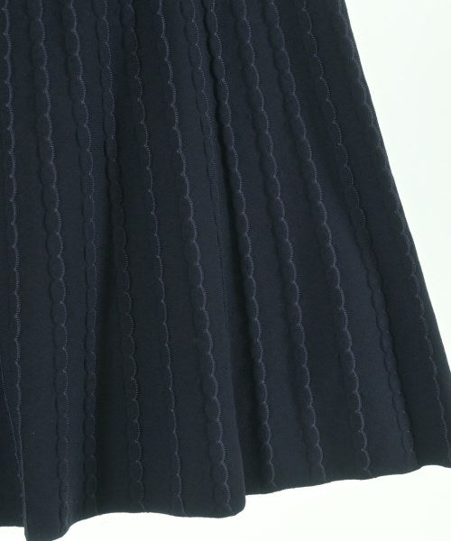 ARMANI COLLEZIONI กระโปรงยาวถึงเข่า