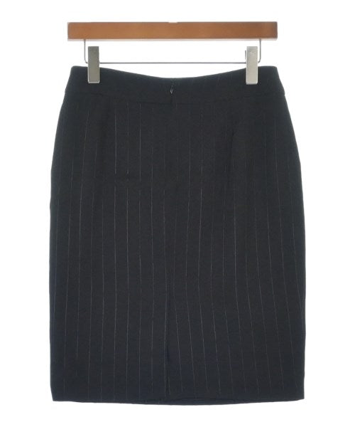 ARMANI COLLEZIONI กระโปรงยาวถึงเข่า