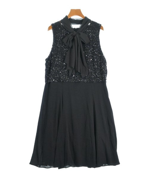 ARMANI COLLEZIONI ชุดเดรส