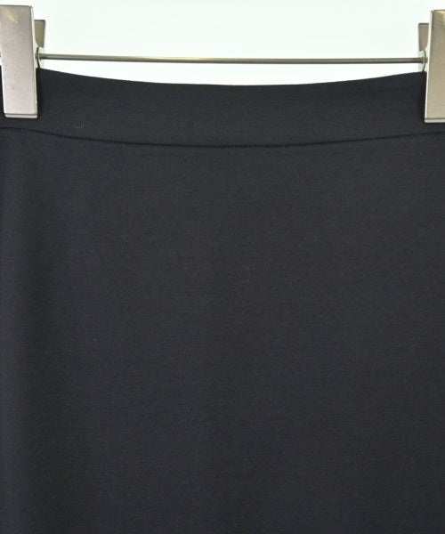 ARMANI COLLEZIONI กระโปรงยาวถึงเข่า
