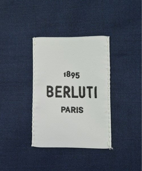 Berluti ชุดสูทแบบครบเซต (อื่นๆ)