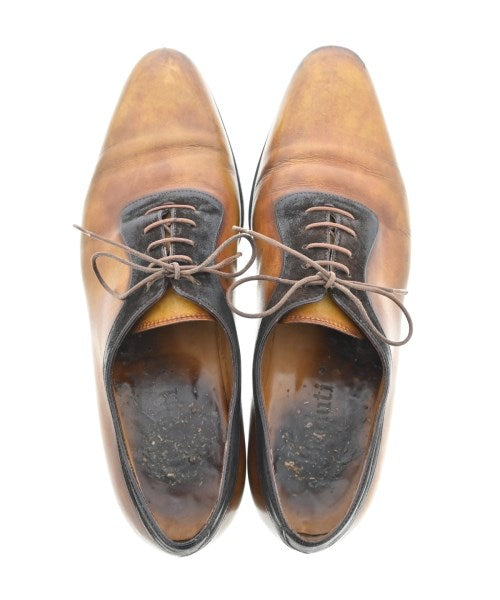 Berluti รองเท้าสวมทางการ