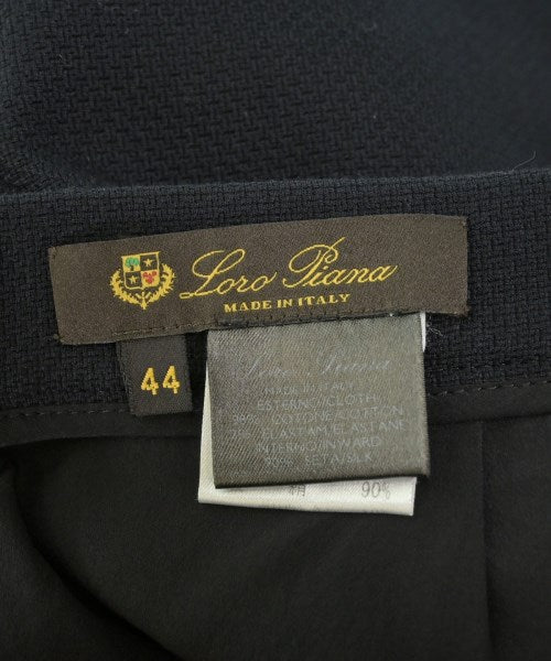 Loro Piana กระโปรงยาวถึงเข่า