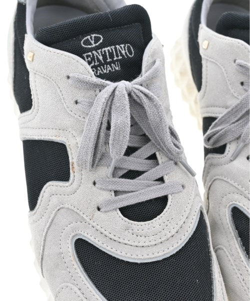 VALENTINO GARAVANI รองเท้าผ้าใบ