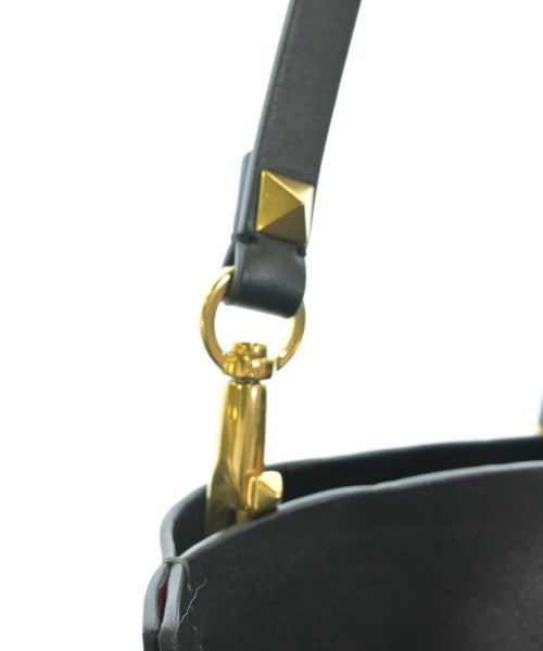 VALENTINO GARAVANI กระเป๋าถือขนาดใหญ่