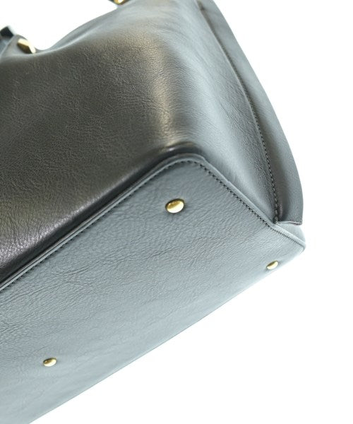 VALENTINO GARAVANI กระเป๋าถือขนาดใหญ่