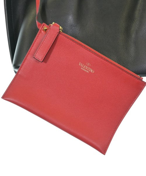 VALENTINO GARAVANI กระเป๋าถือขนาดใหญ่