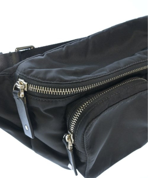VALENTINO GARAVANI กระเป๋าสะพาย