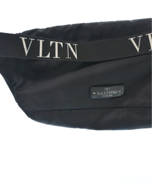 VALENTINO GARAVANI กระเป๋าสะพาย