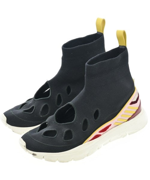 VALENTINO GARAVANI รองเท้าผ้าใบ