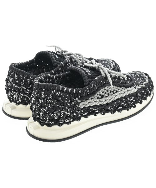 VALENTINO GARAVANI รองเท้าผ้าใบ