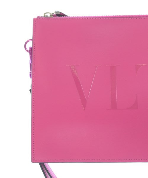 VALENTINO GARAVANI คลัตช์