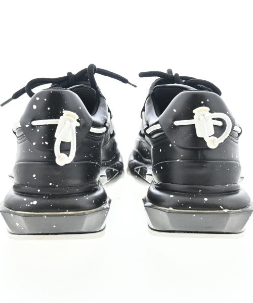 VALENTINO GARAVANI รองเท้าผ้าใบ