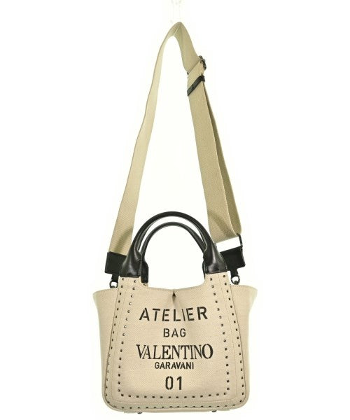 VALENTINO GARAVANI กระเป๋าถือขนาดใหญ่