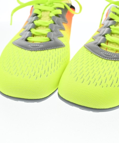 VALENTINO GARAVANI รองเท้าผ้าใบ
