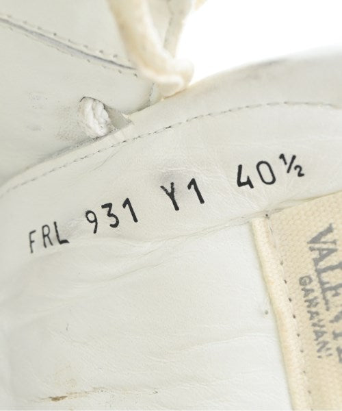 VALENTINO GARAVANI รองเท้าผ้าใบ