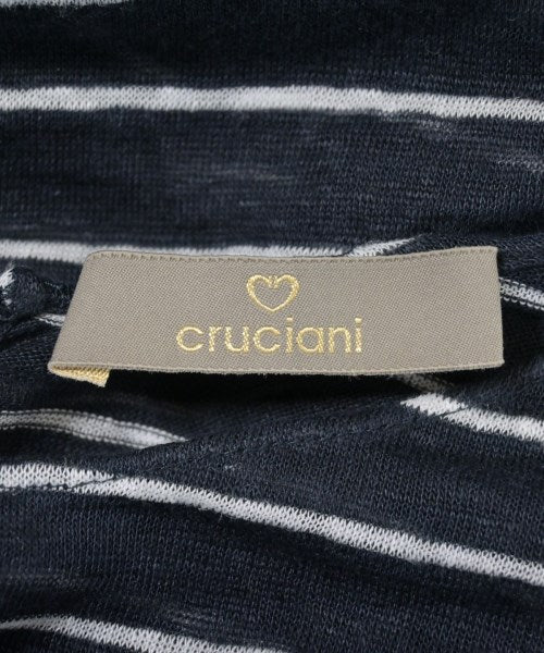 Cruciani แขนกุด