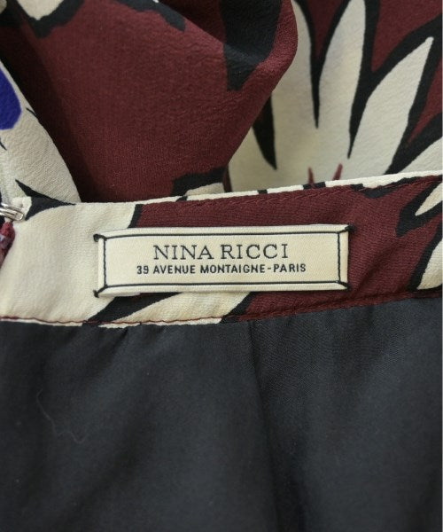 NINA RICCI กระโปรงยาวถึงเข่า