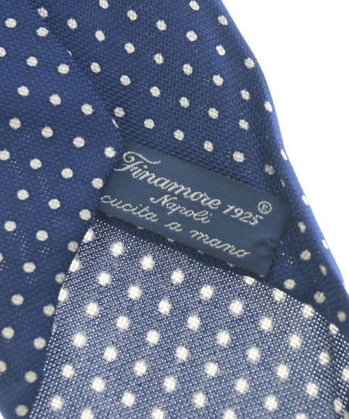 finamore เนคไท