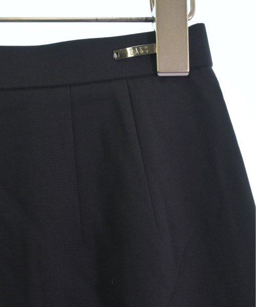 DAKS กระโปรงยาวถึงเข่า