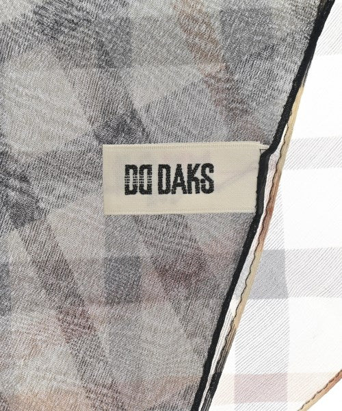DAKS ผ้าพันคอ
